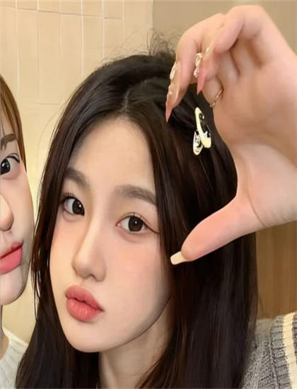 探索《受害者》的奥秘：隐藏细节与深层意义，收藏必备