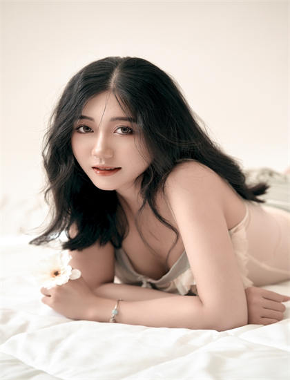 【社会意义分析】《美娜，又换了头像？》长镜头的技术难度与艺术效果 教育学家价值评判为你详细解读